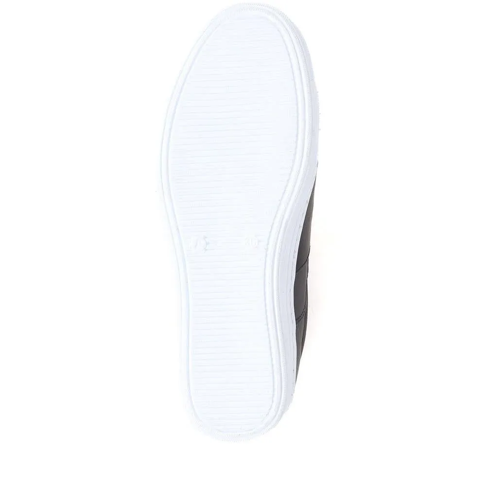 Slip-On Trainers  - BELULUTA39011 / 325 835