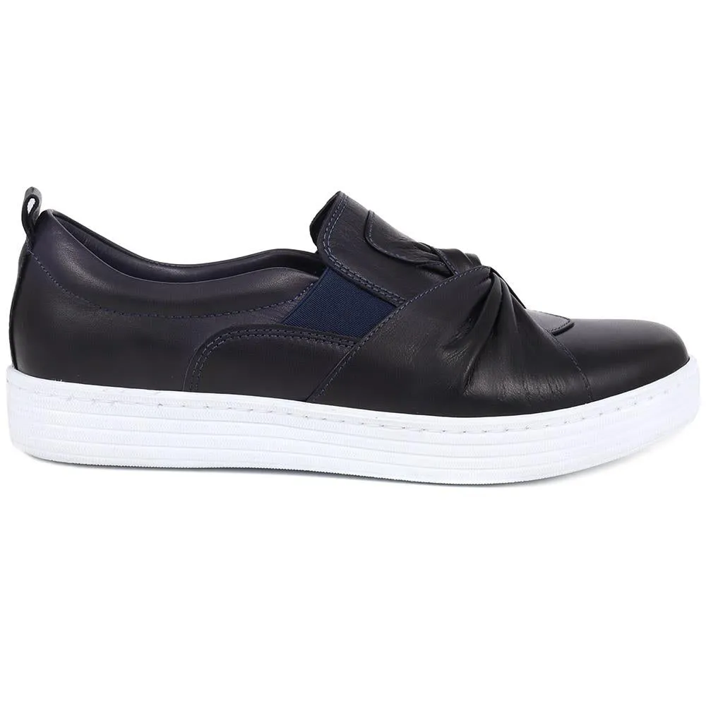 Slip-On Trainers  - BELULUTA39011 / 325 835
