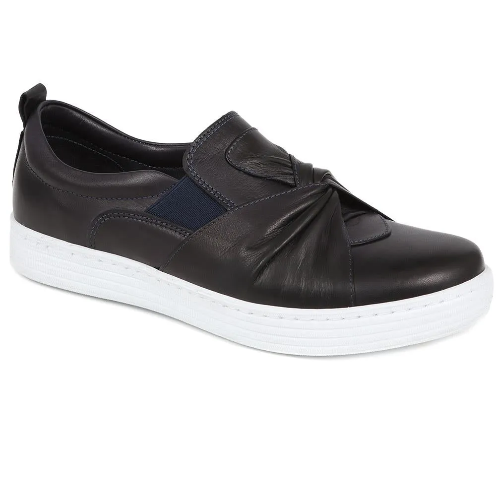 Slip-On Trainers  - BELULUTA39011 / 325 835